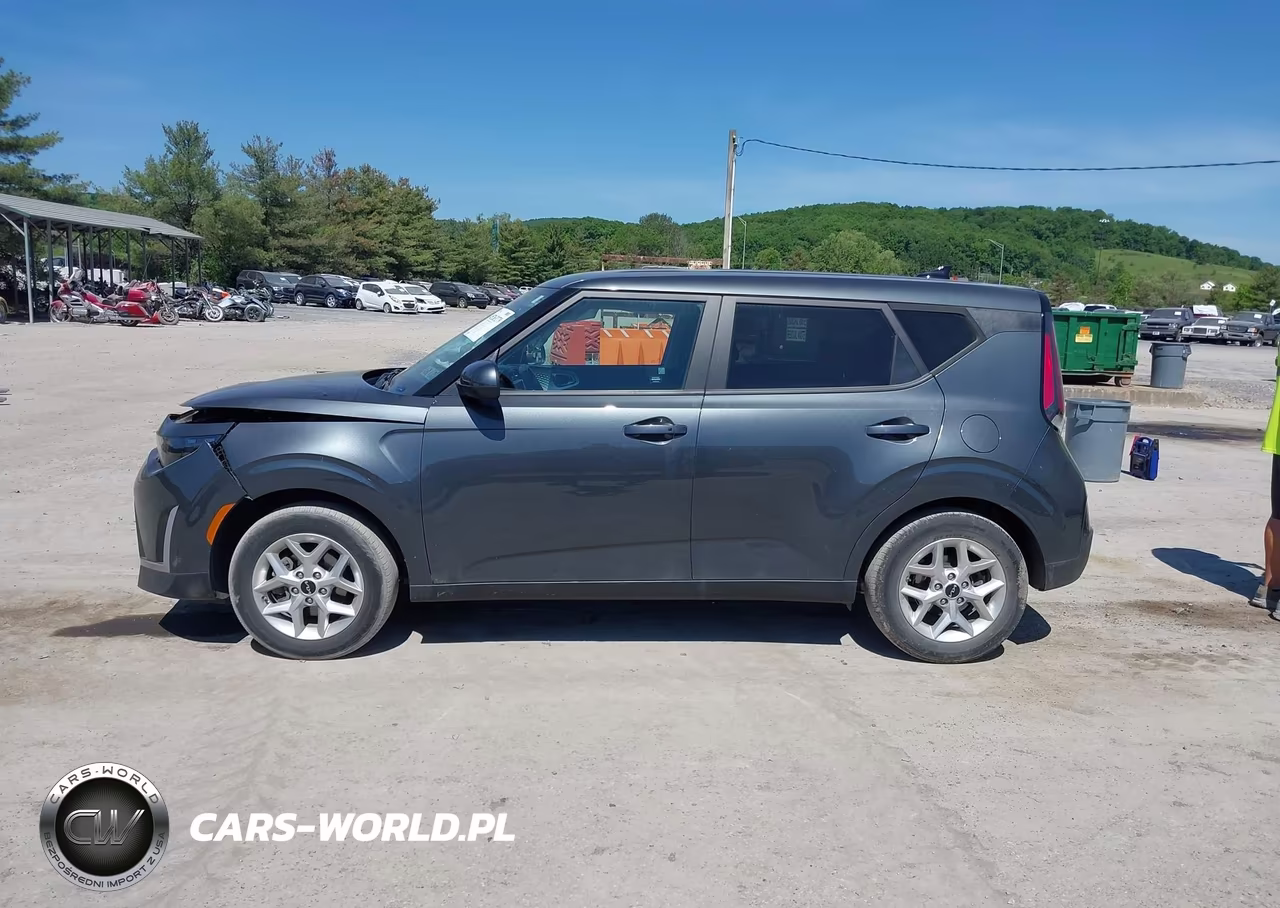 2024 Kia Soul S VIN:KNDJ23AU5R7904304 - 14