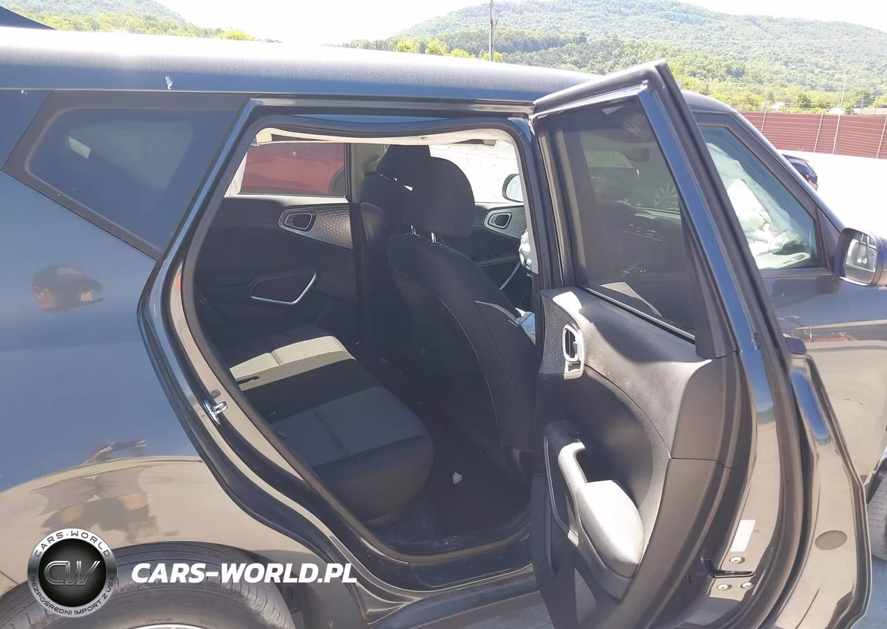 2024 Kia Soul S VIN:KNDJ23AU5R7904304 - 8