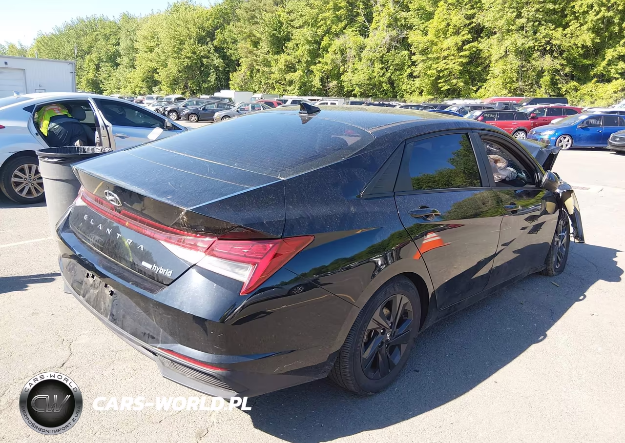 2023 Hyundai Elantra Hybrid Blue VIN:KMHLM4AJ3PU082689 - 4