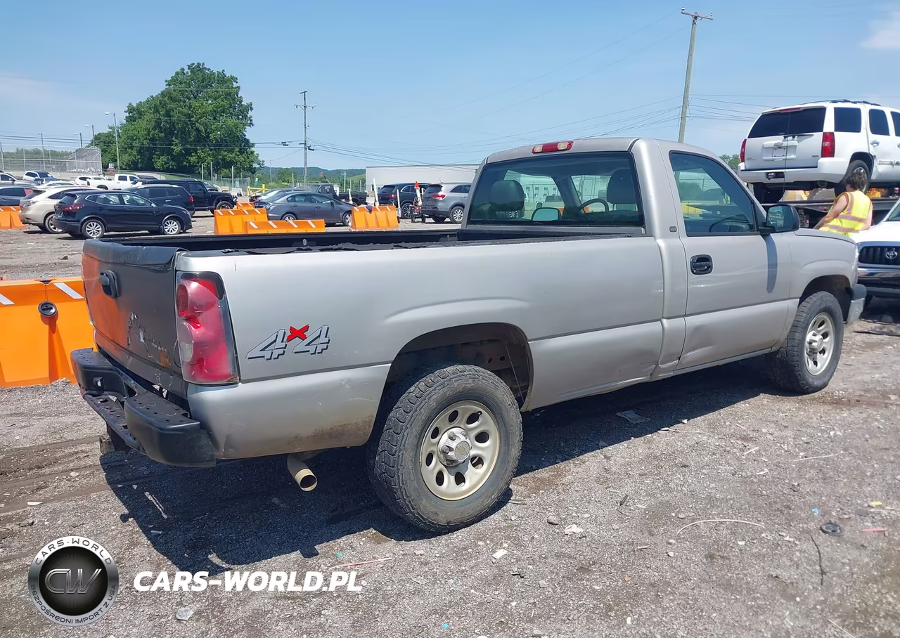 2005 Chevrolet Silverado 1500 Work Truck VIN:1GCEK14V45Z125517 - 4