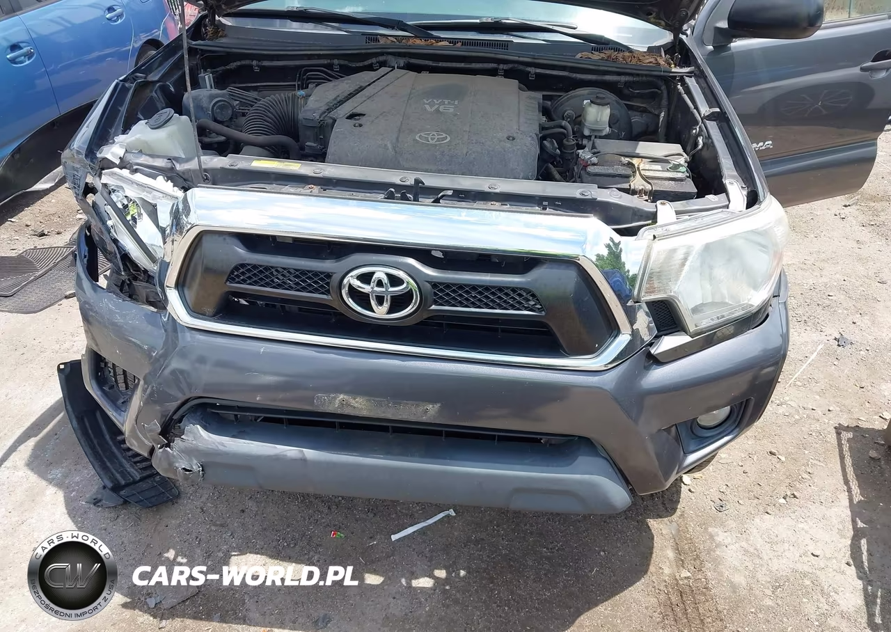 2014 Toyota Tacoma Base V6 VIN:3TMLU4EN4EM135435 - 10