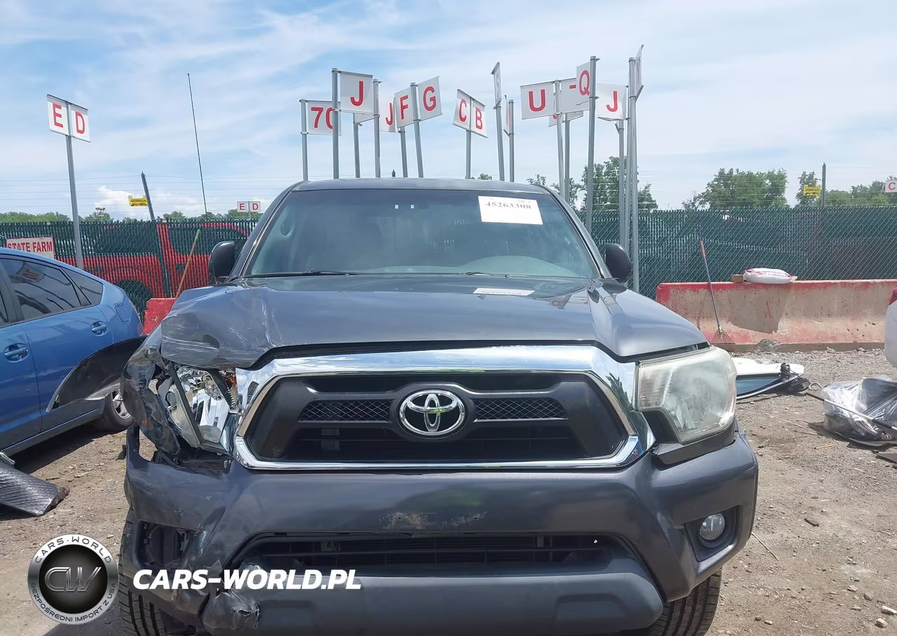 2014 Toyota Tacoma Base V6 VIN:3TMLU4EN4EM135435 - 12