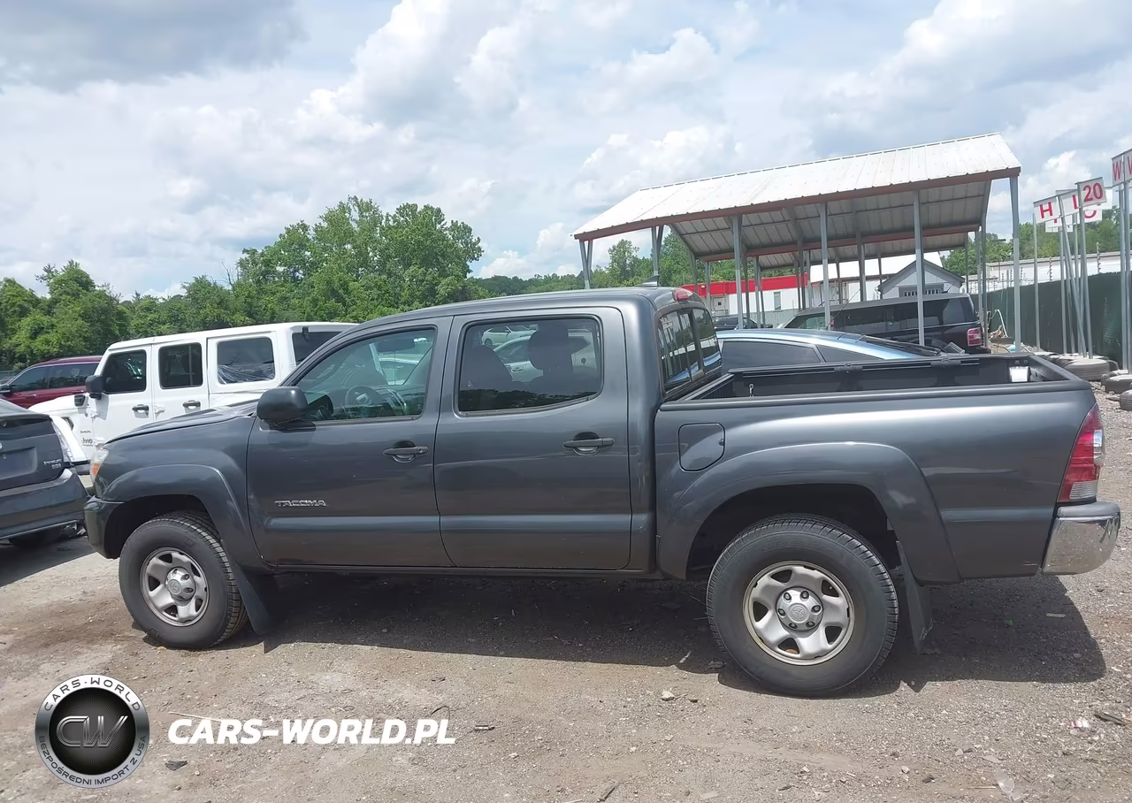2014 Toyota Tacoma Base V6 VIN:3TMLU4EN4EM135435 - 14