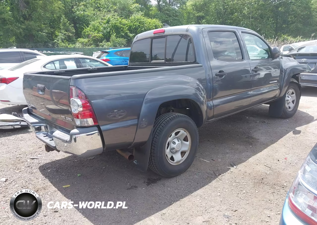 2014 Toyota Tacoma Base V6 VIN:3TMLU4EN4EM135435 - 4