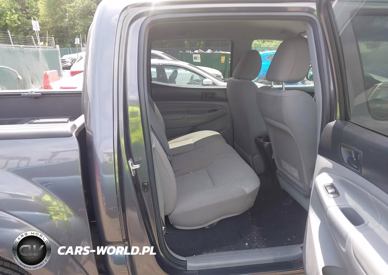 2014 Toyota Tacoma Base V6 VIN:3TMLU4EN4EM135435 - 8