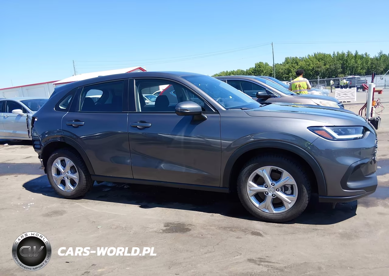 2025 Honda Hr-V Awd Lx VIN:3CZRZ2H32SM703911 - 14