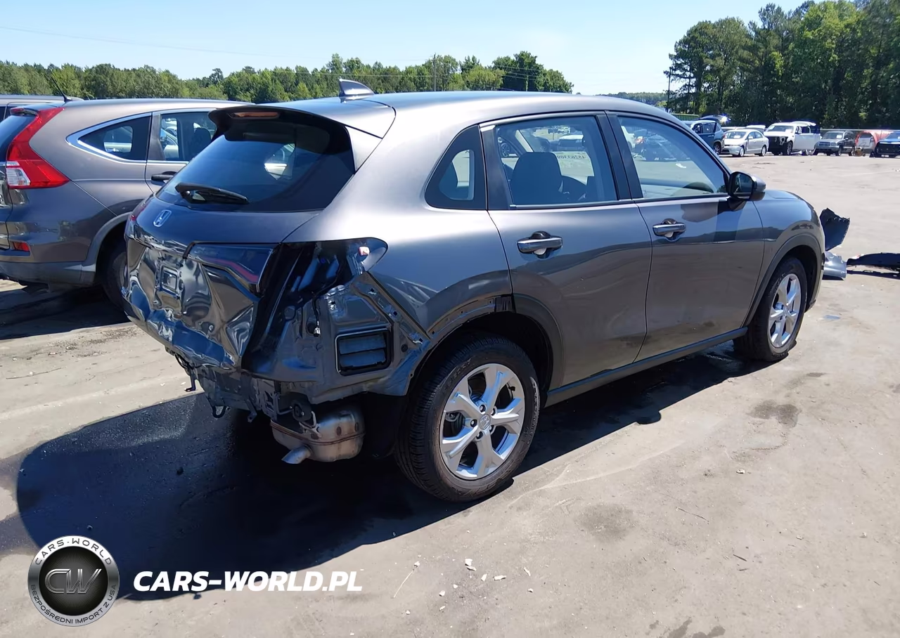 2025 Honda Hr-V Awd Lx VIN:3CZRZ2H32SM703911 - 4