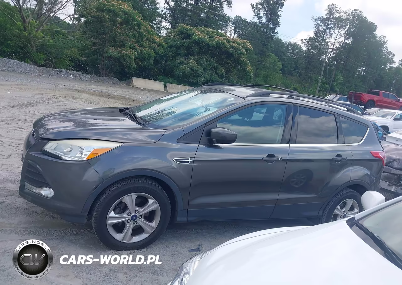 2015 Ford Escape Se VIN:1FMCU0G71FUB45372 - 14