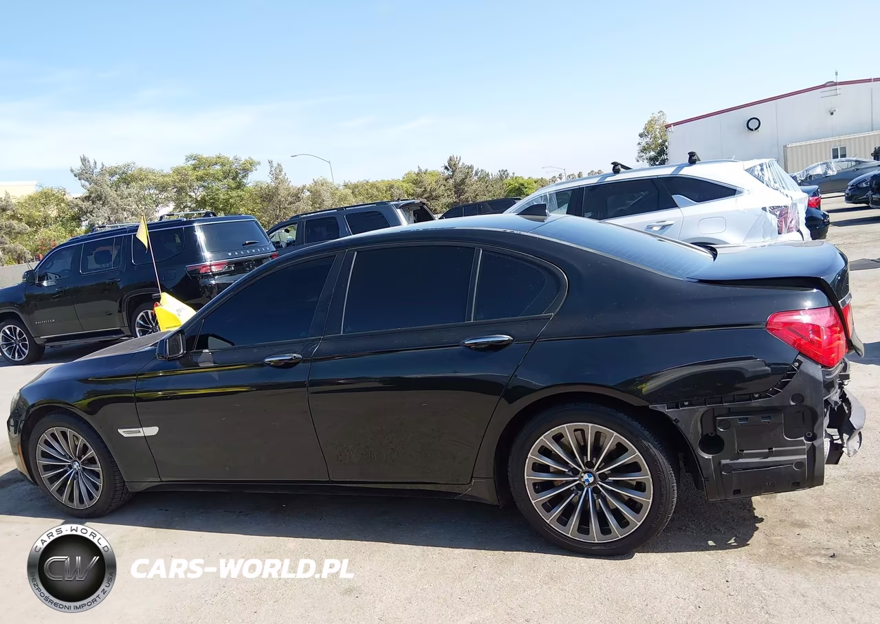2009 BMW 750I VIN:WBAKA83569CY33239 - 15