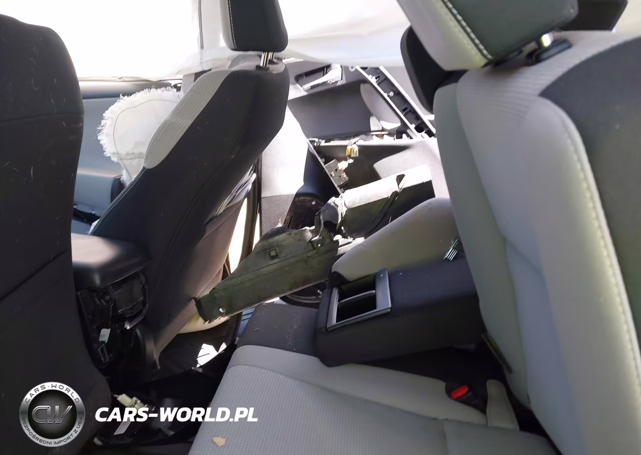 2018 Toyota Rav4 Adventure VIN:2T3RFREV4JW823543 - 8