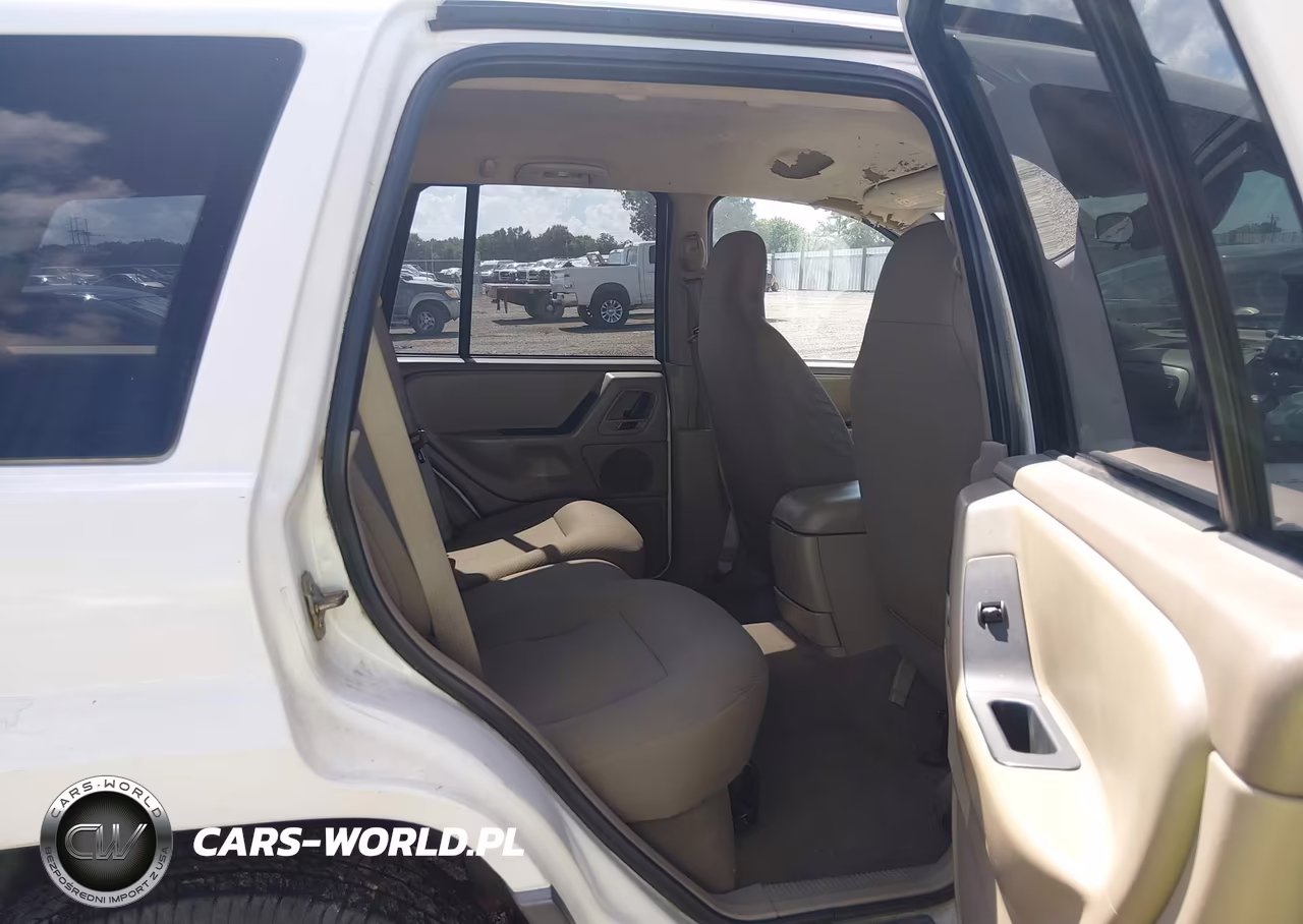 2003 Jeep Grand Cherokee Laredo VIN:1J4GX48S23C522469 - 8