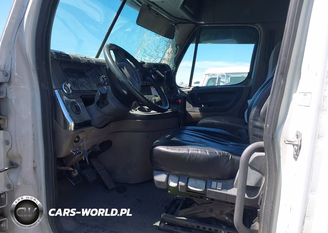 2012 Freightliner Cascadia 125 VIN:1FUJGLDR7CSBJ6763 - 7