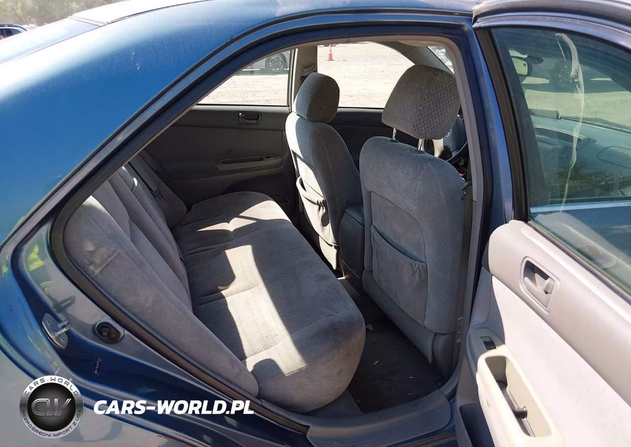 2004 Toyota Camry Le VIN:4T1BE32K34U852363 - 8