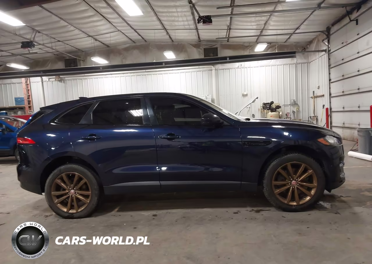 2017 Jaguar F-Pace 35T Prestige VIN:SADCK2BV8HA897669 - 13