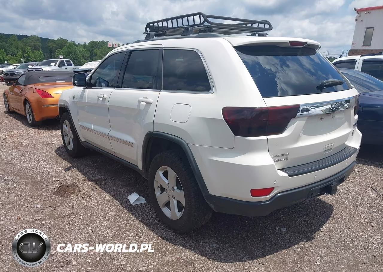 2012 Jeep Grand Cherokee Laredo VIN:1C4RJEAG3CC157554 - 3