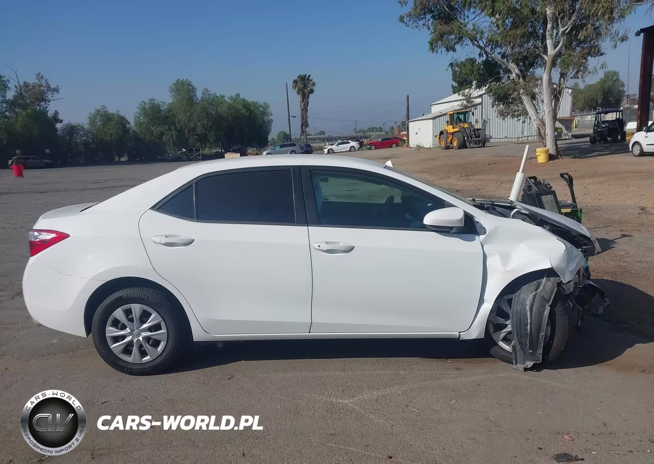 2015 Toyota Corolla L VIN:5YFBURHE6FP280832 - 13