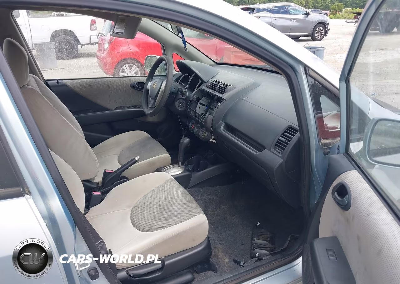 2007 Honda Fit VIN:JHMGD38497S020384 - 5