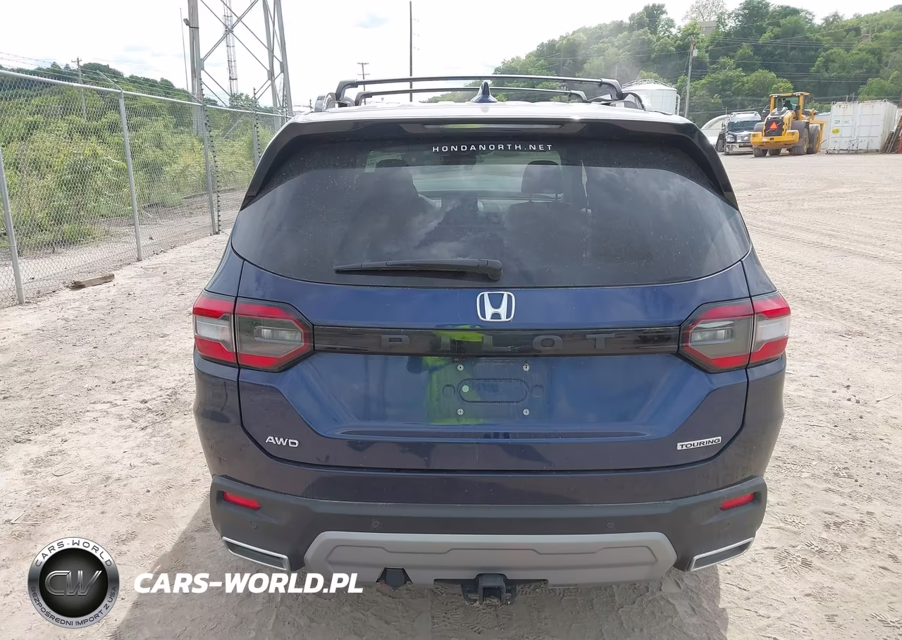 2024 Honda Pilot Touring VIN:5FNYG1H74RB043762 - 17