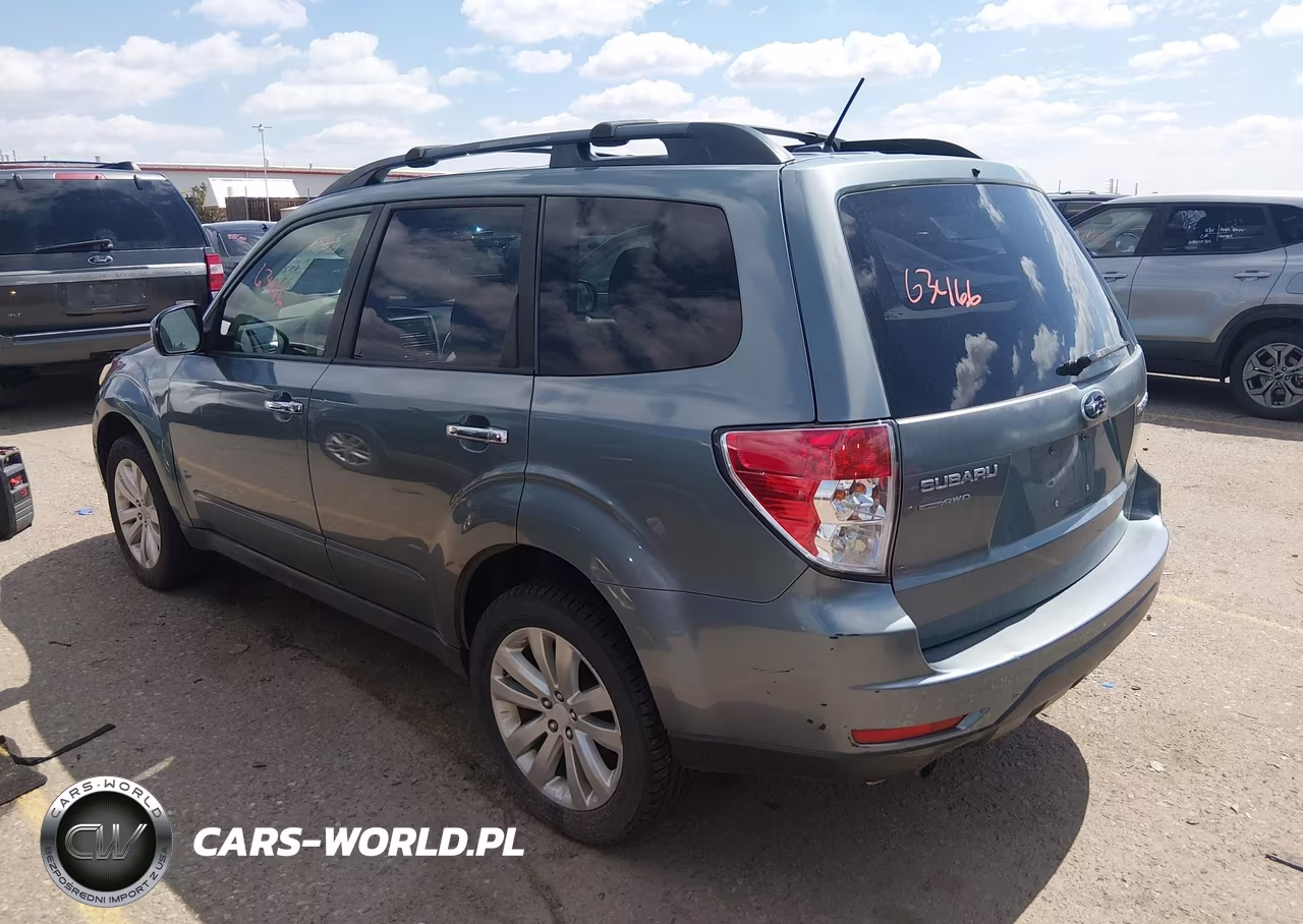 2012 Subaru Forester 2.5X Premium VIN:JF2SHBDC8CH442081 - 3
