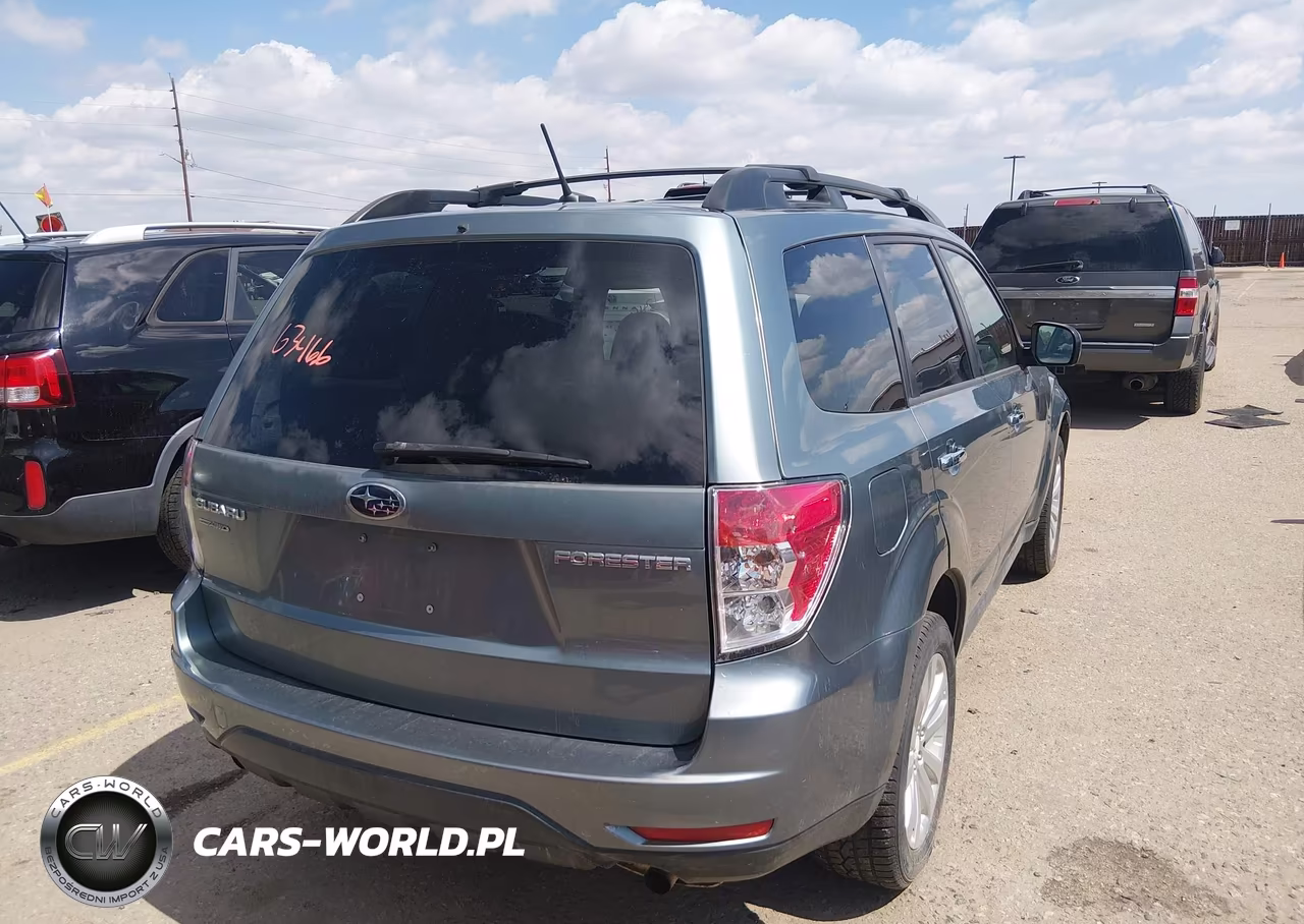 2012 Subaru Forester 2.5X Premium VIN:JF2SHBDC8CH442081 - 4