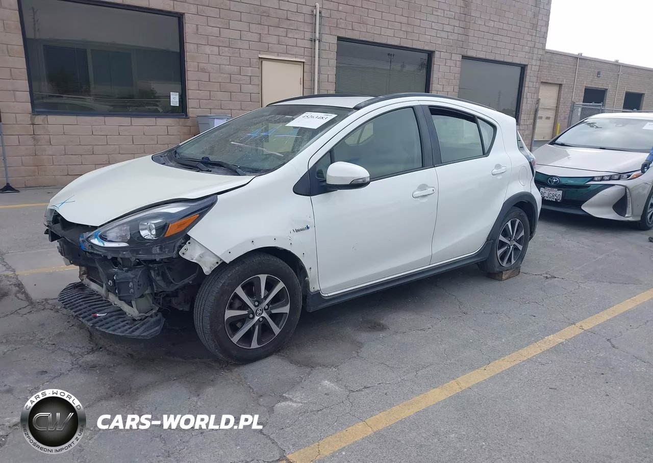 2018 Toyota Prius C One VIN:JTDKDTB35J1600448 - 2
