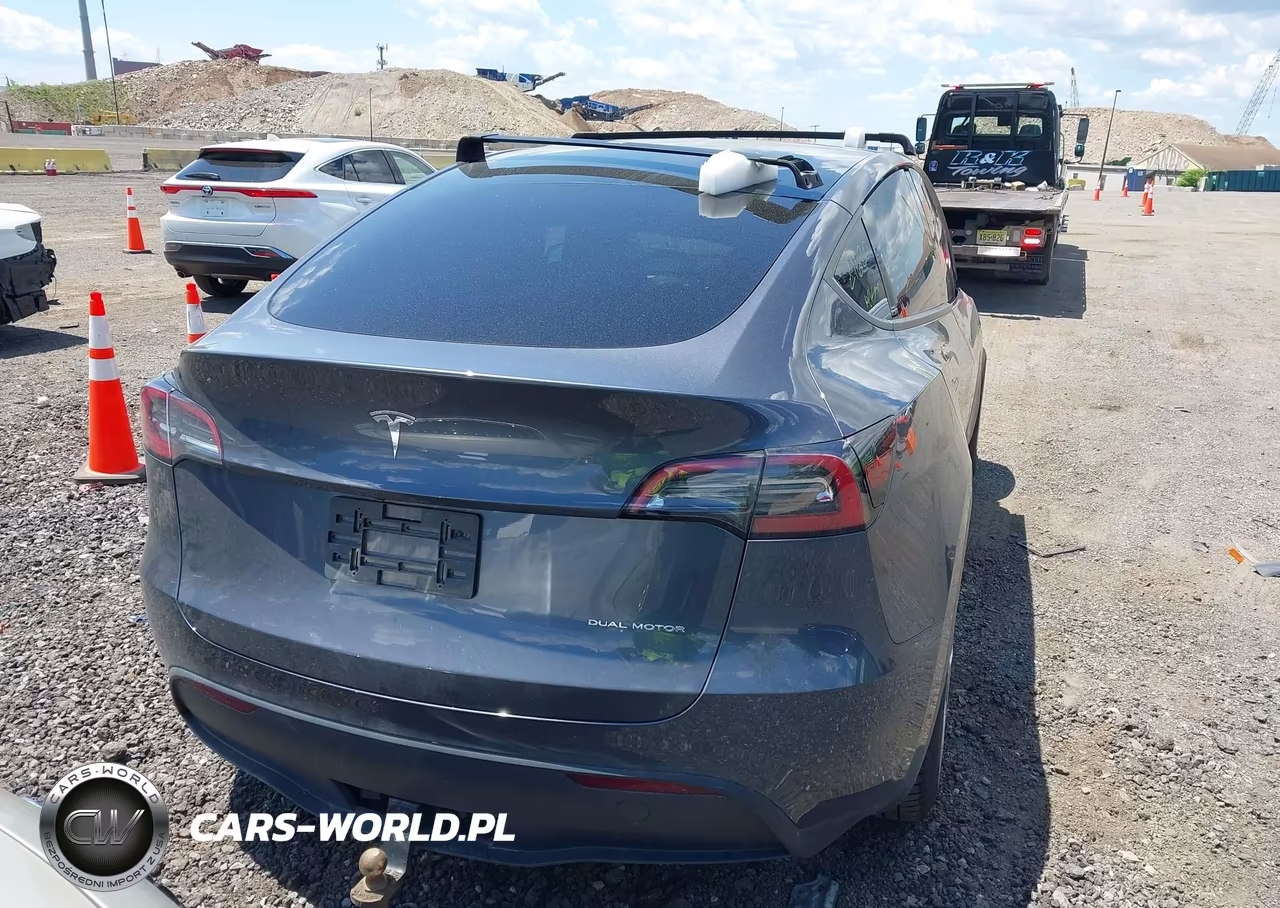 2023 Tesla Model Y Awd-Long Range Dual Motor All-Wheel Drive VIN:7SAYGDEE4PA106134 - 16