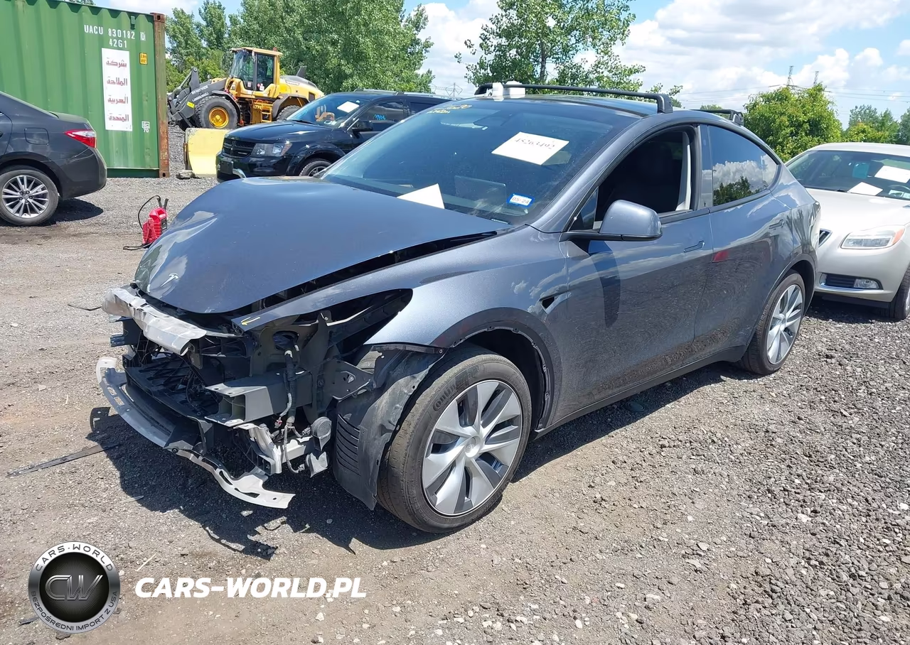 2023 Tesla Model Y Awd-Long Range Dual Motor All-Wheel Drive VIN:7SAYGDEE4PA106134 - 2