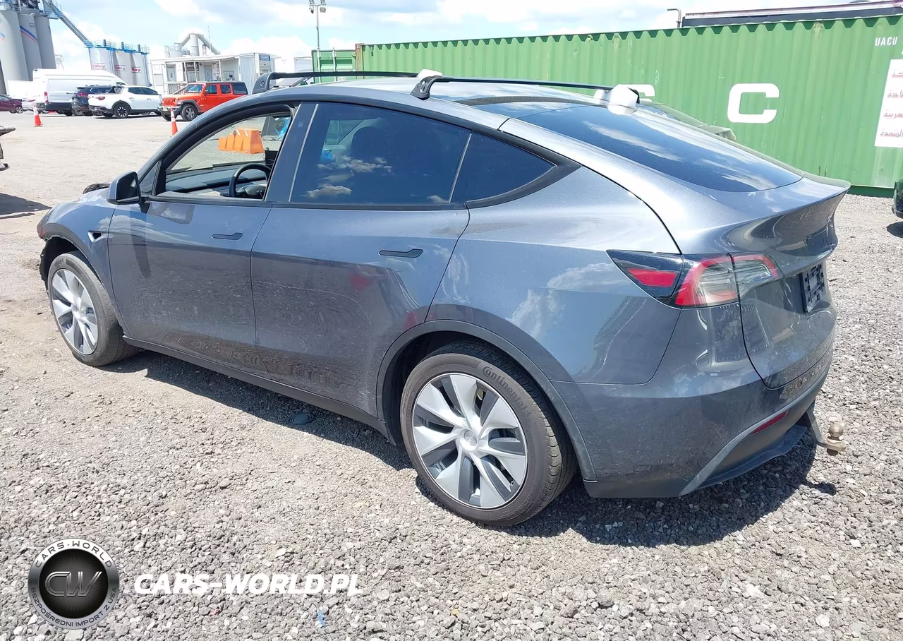 2023 Tesla Model Y Awd-Long Range Dual Motor All-Wheel Drive VIN:7SAYGDEE4PA106134 - 3