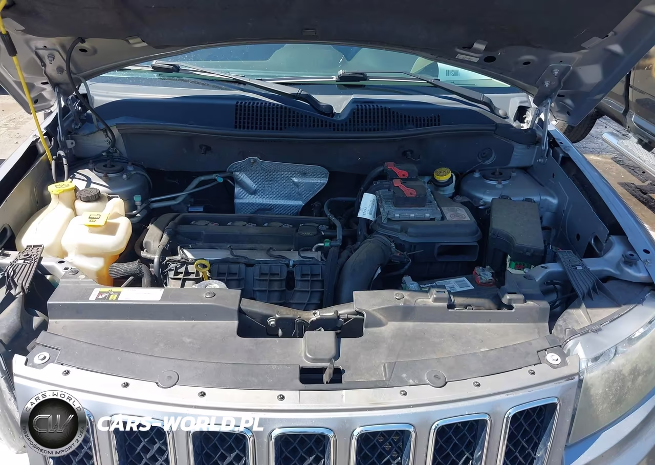 2014 Jeep Compass Sport VIN:1C4NJCBA0ED882832 - 10