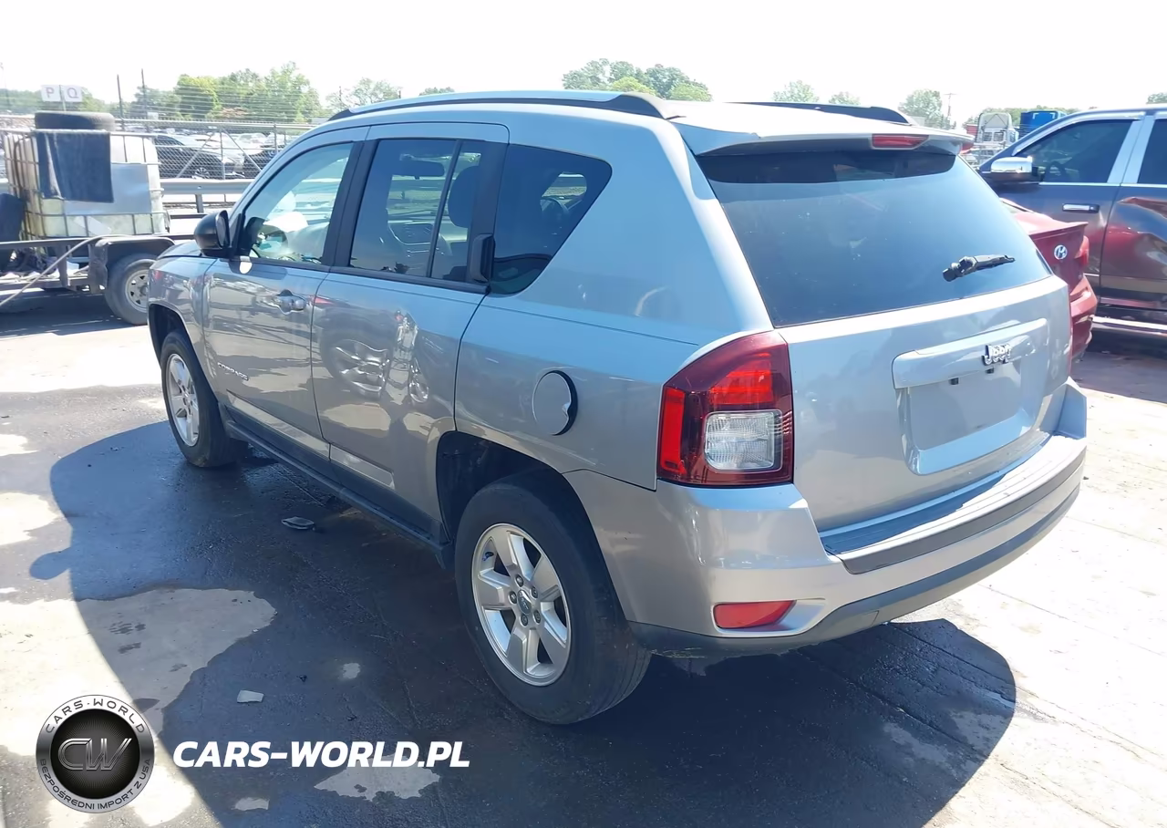 2014 Jeep Compass Sport VIN:1C4NJCBA0ED882832 - 3