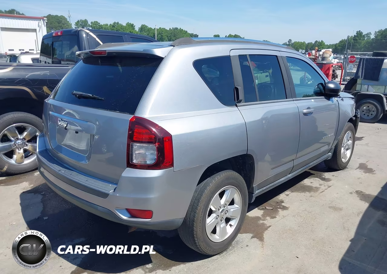 2014 Jeep Compass Sport VIN:1C4NJCBA0ED882832 - 4