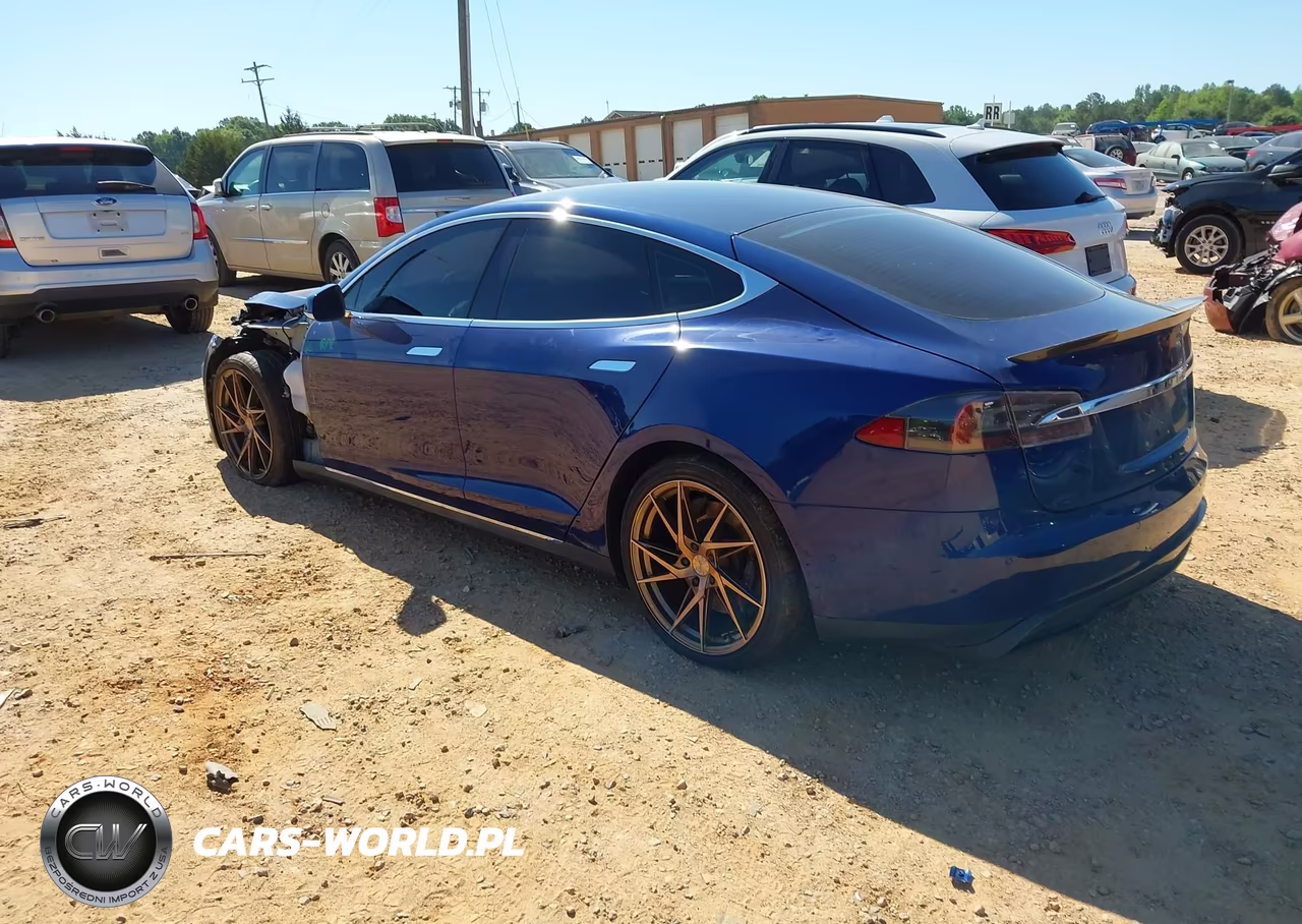 2015 Tesla Model S 70D-85D-P85D VIN:5YJSA1E21FF103704 - 3