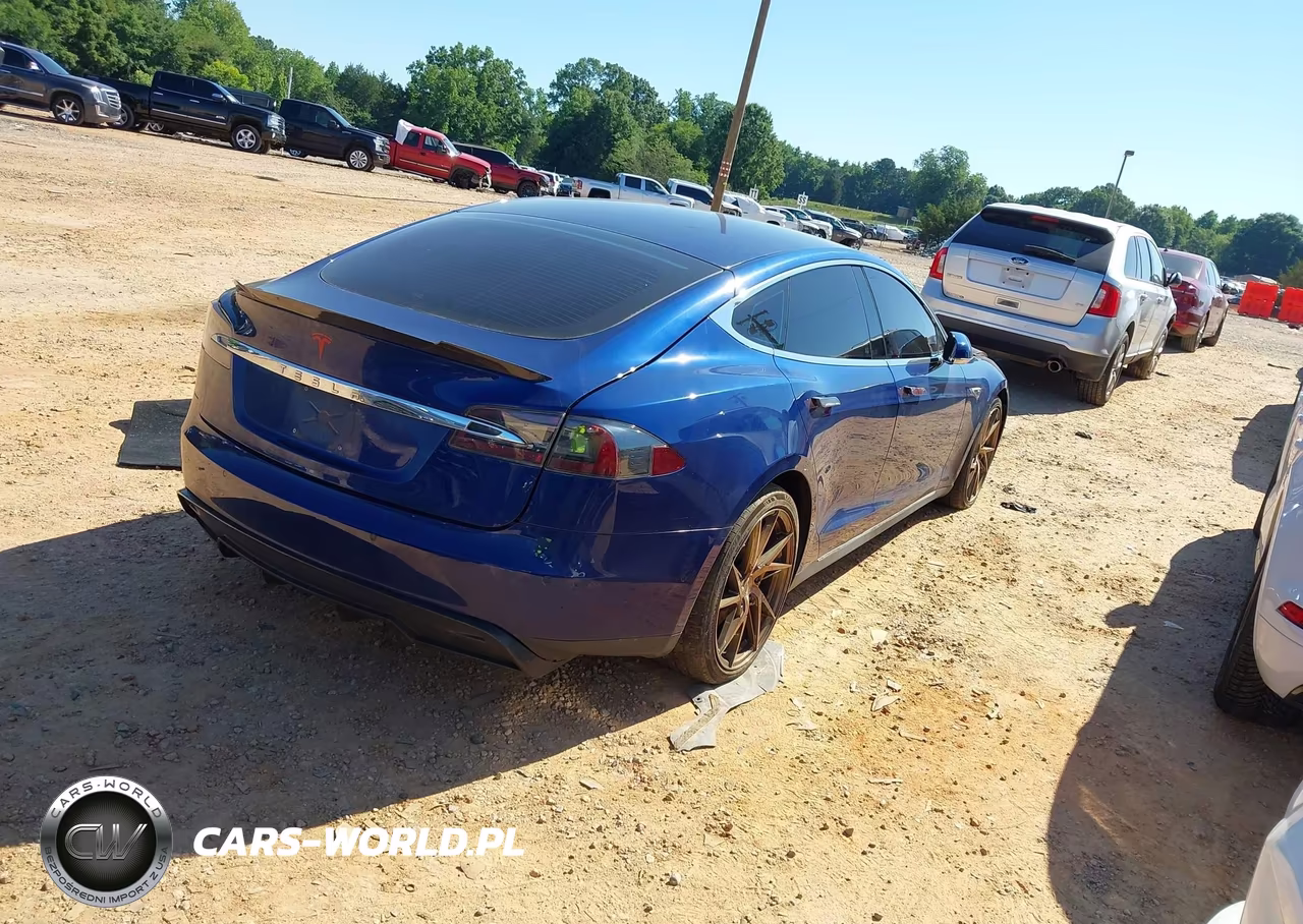 2015 Tesla Model S 70D-85D-P85D VIN:5YJSA1E21FF103704 - 4