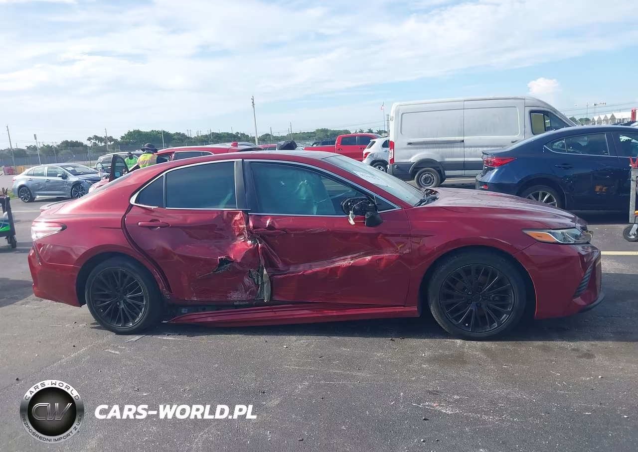 2018 Toyota Camry Se VIN:4T1B11HK2JU613096 - 12