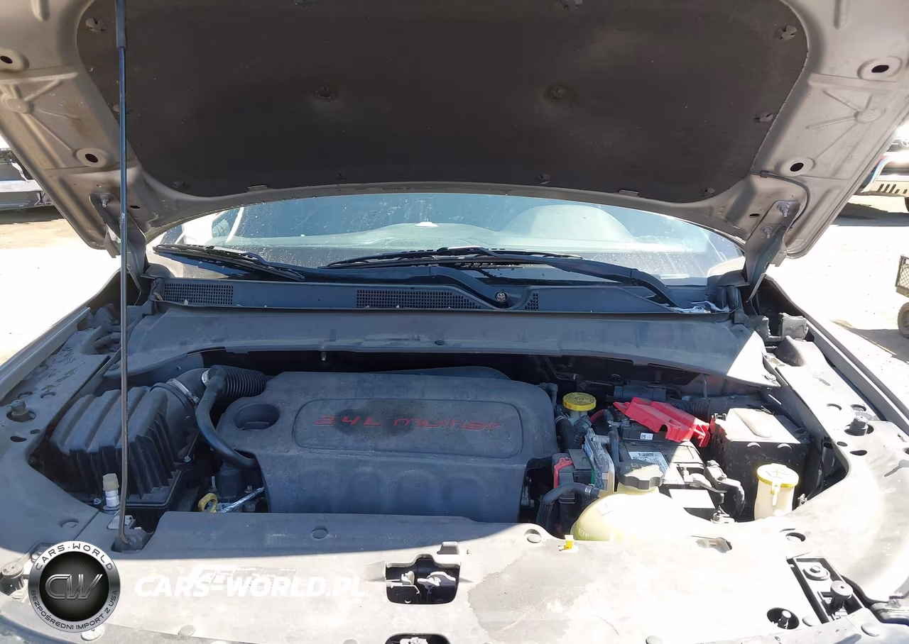 2019 Jeep Compass Latitude 4X4 VIN:3C4NJDBB1KT597173 - 10