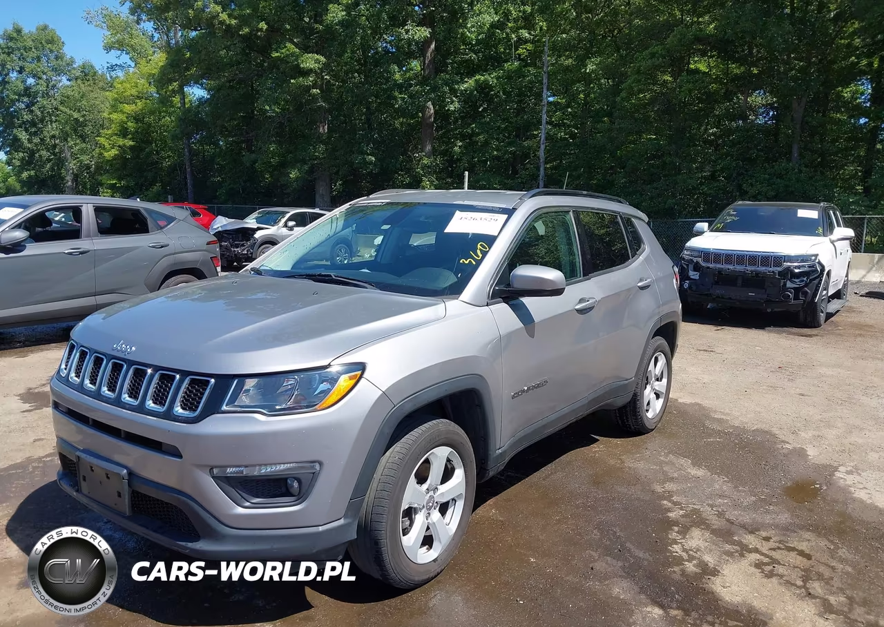 2019 Jeep Compass Latitude 4X4 VIN:3C4NJDBB1KT597173 - 2
