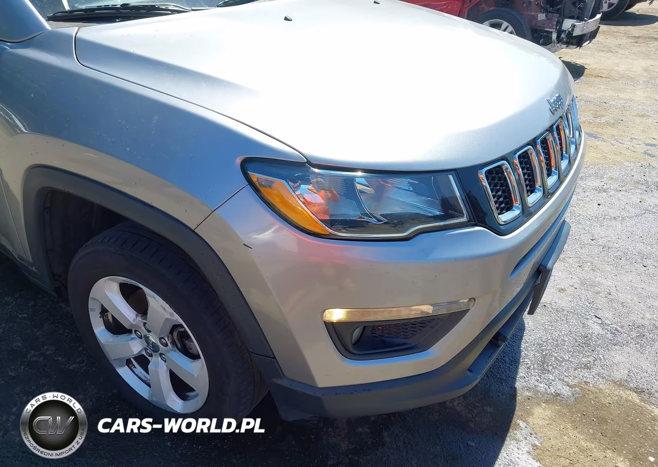 2019 Jeep Compass Latitude 4X4 VIN:3C4NJDBB1KT597173 - 6