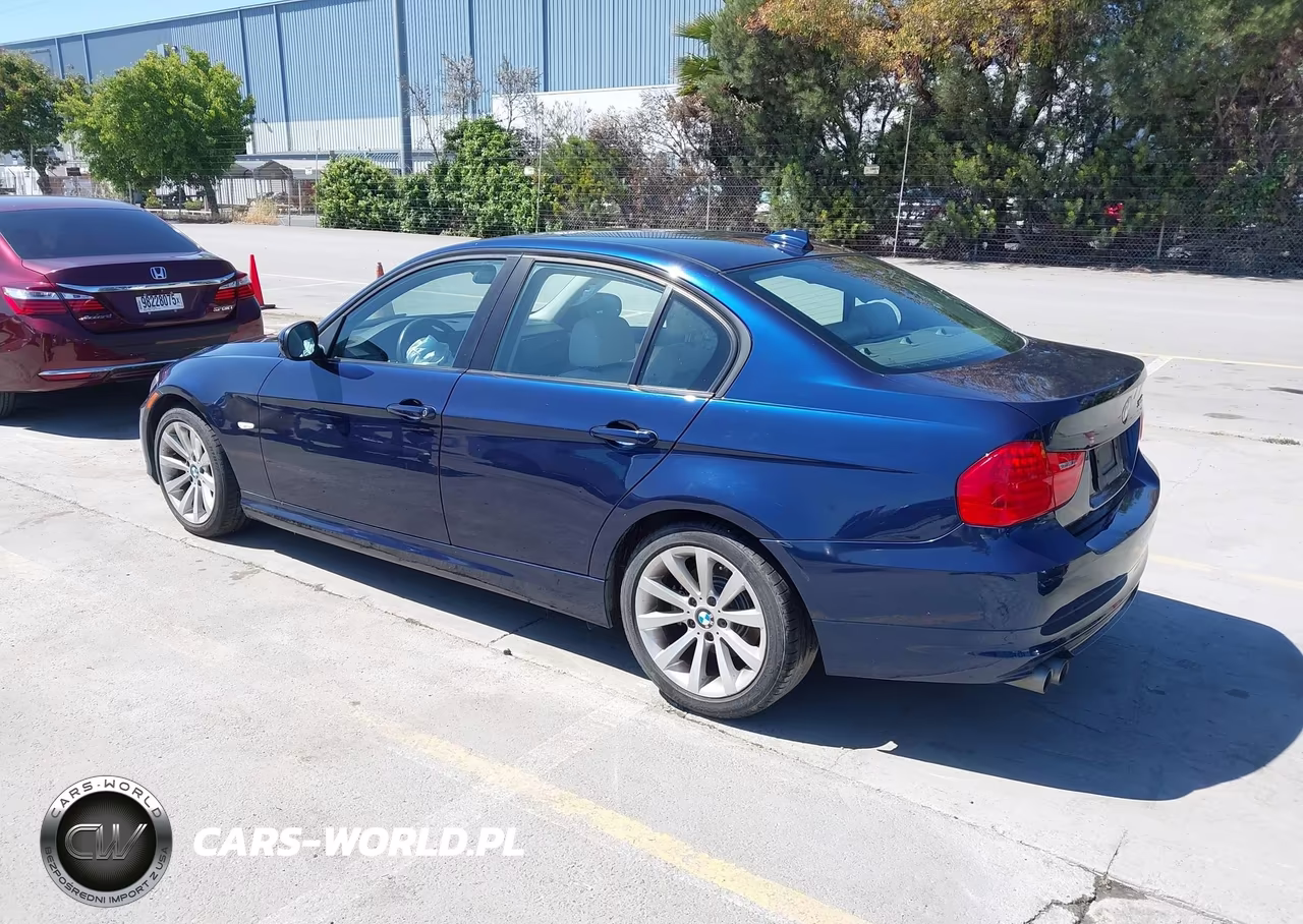 2011 BMW 328I VIN:WBAPH5C56BA446885 - 3