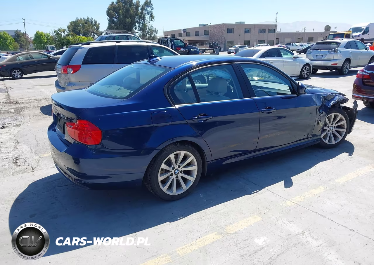 2011 BMW 328I VIN:WBAPH5C56BA446885 - 4