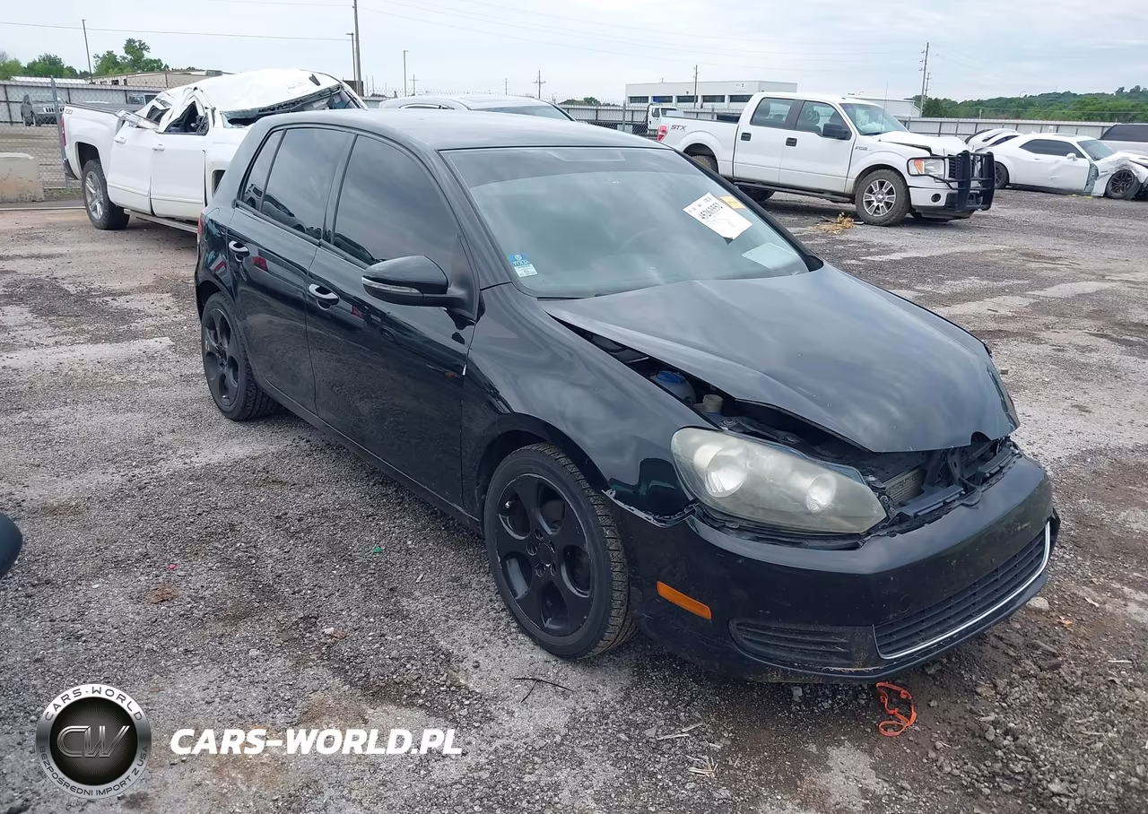 2010 Volkswagen Golf 4-Door