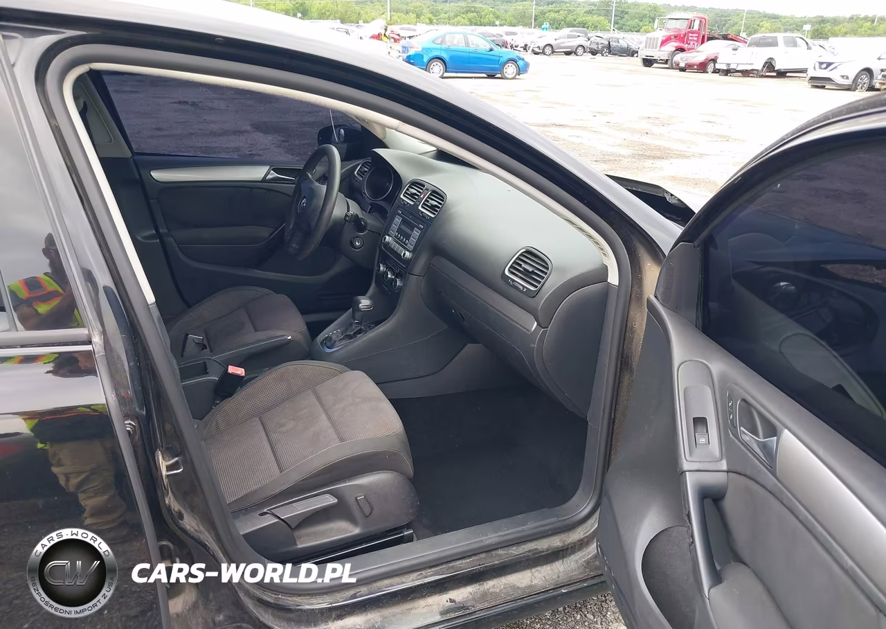 2010 Volkswagen Golf 4-Door VIN:WVWDA7AJXAW086852 - 5