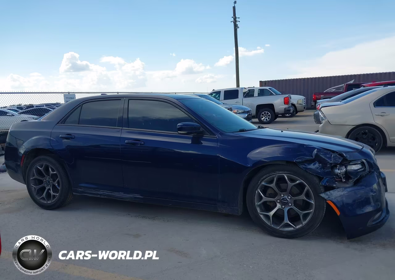 2015 Chrysler 300 300S VIN:2C3CCABG7FH746765 - 13