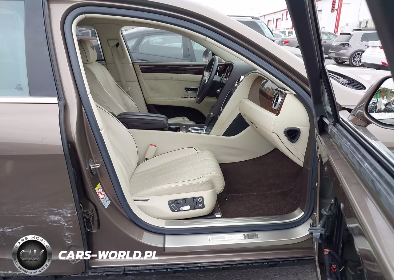 2014 Bentley Flying Spur VIN:SCBEC9ZA2EC090791 - 5