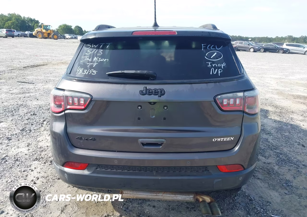 2018 Jeep Compass Altitude 4X4 VIN:3C4NJDBB2JT483195 - 15