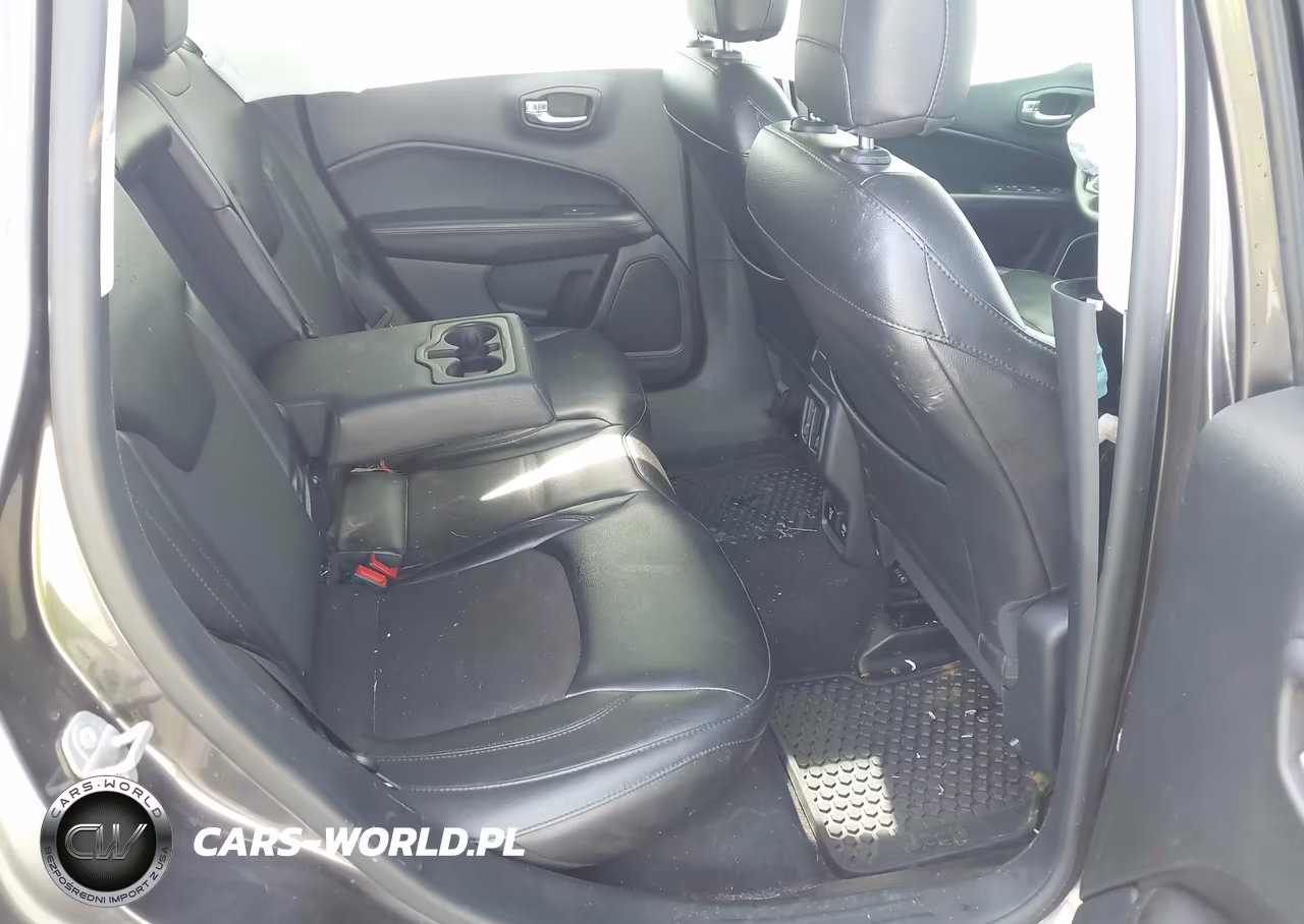 2018 Jeep Compass Altitude 4X4 VIN:3C4NJDBB2JT483195 - 8
