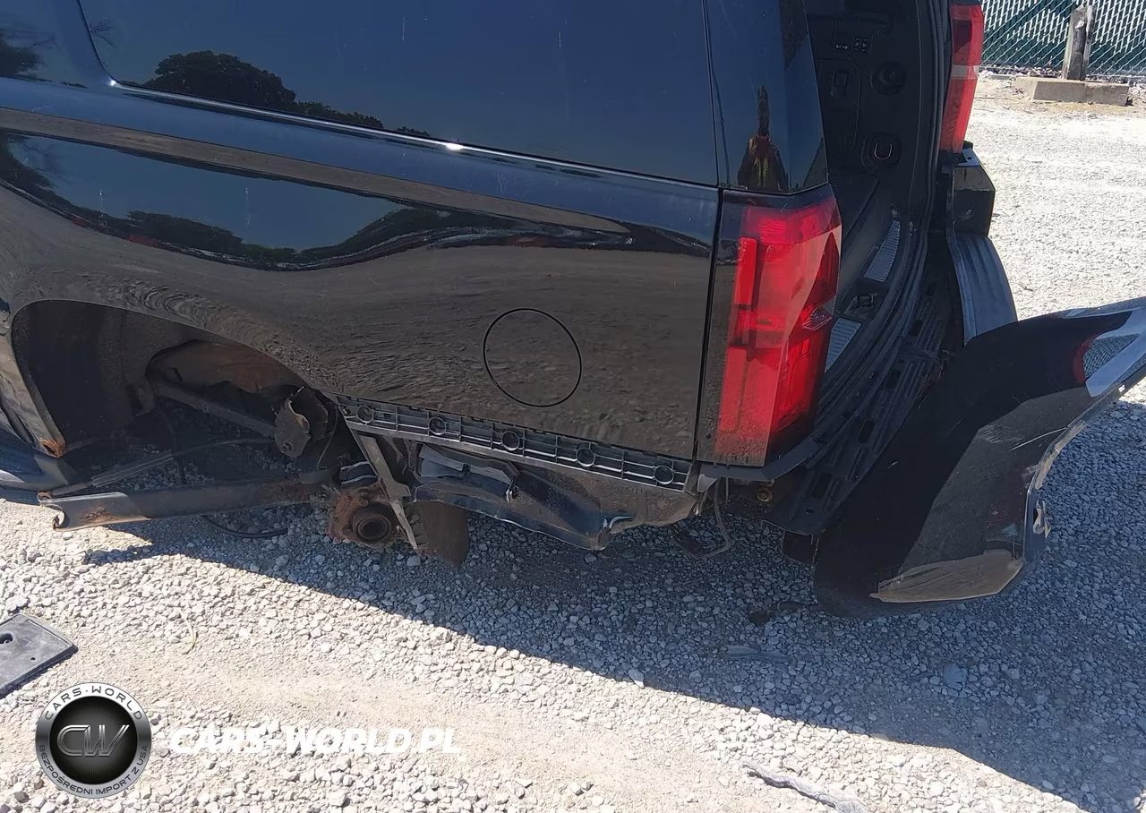2016 Chevrolet Suburban Lt VIN:1GNSKHKCXGR266261 - 6