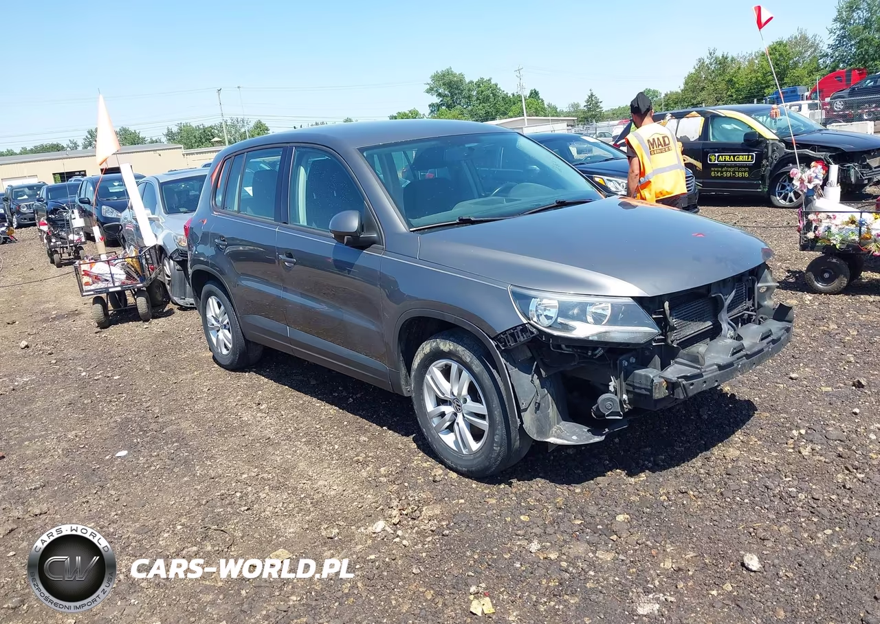 2014 Volkswagen Tiguan S