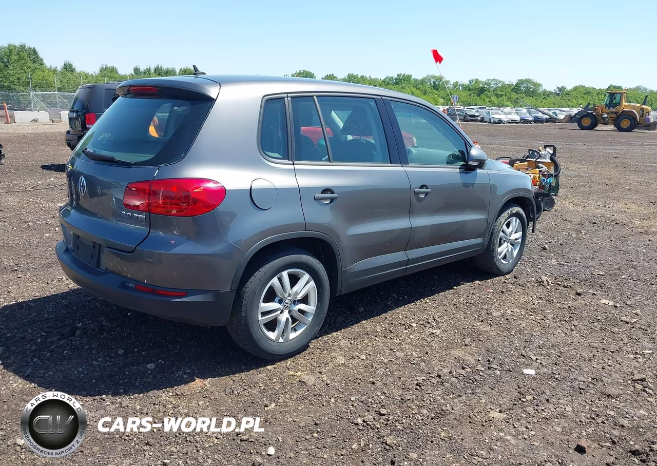 2014 Volkswagen Tiguan S VIN:WVGAV3AX2EW595288 - 4