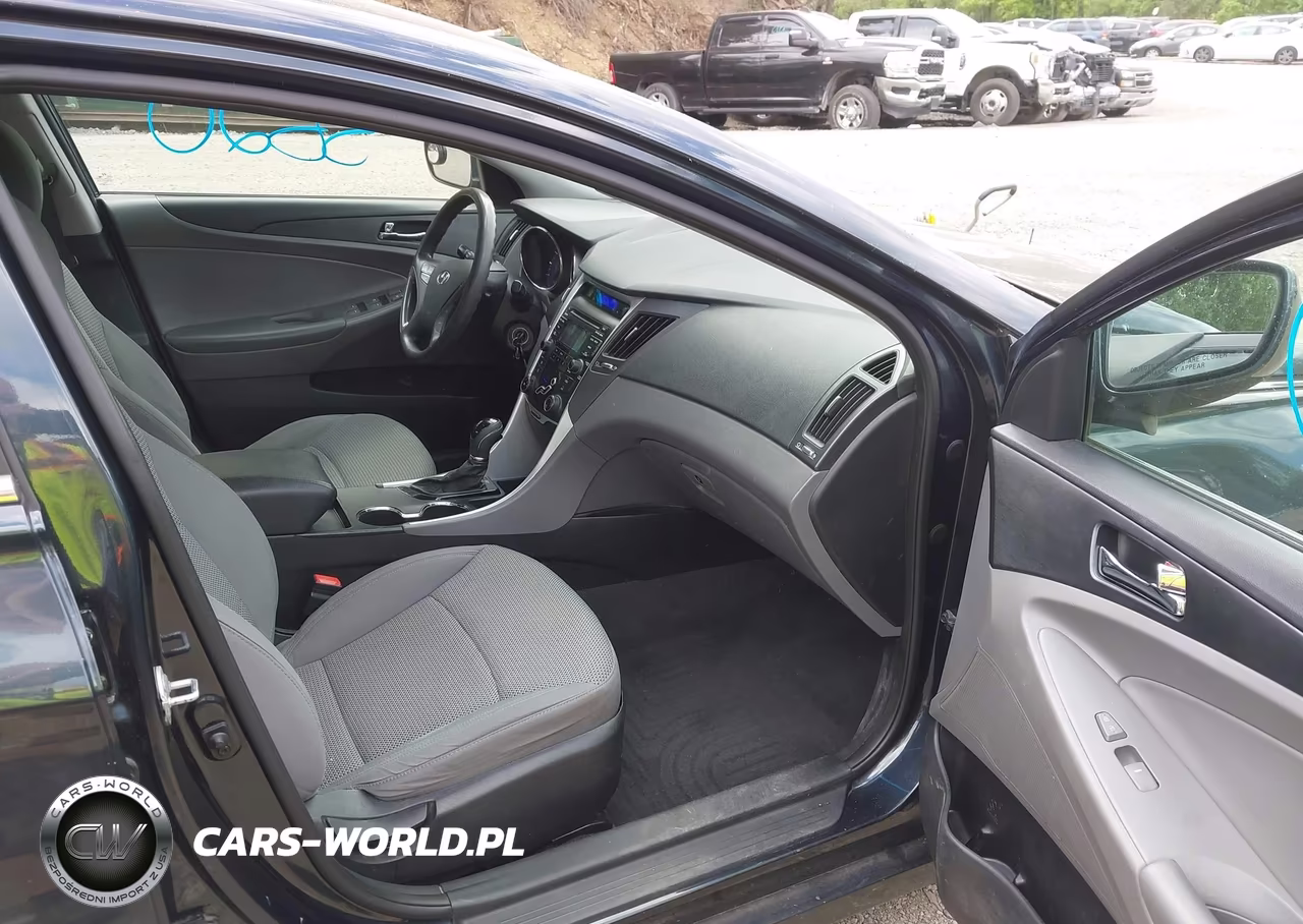 2012 Hyundai Sonata Gls VIN:5NPEB4AC2CH473082 - 5
