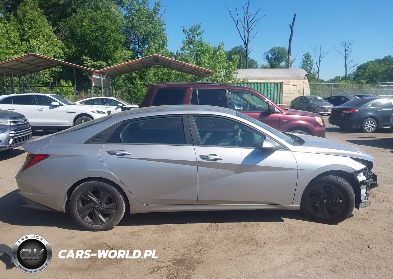 2023 Hyundai Elantra Sel VIN:5NPLM4AG9PH101832 - 13